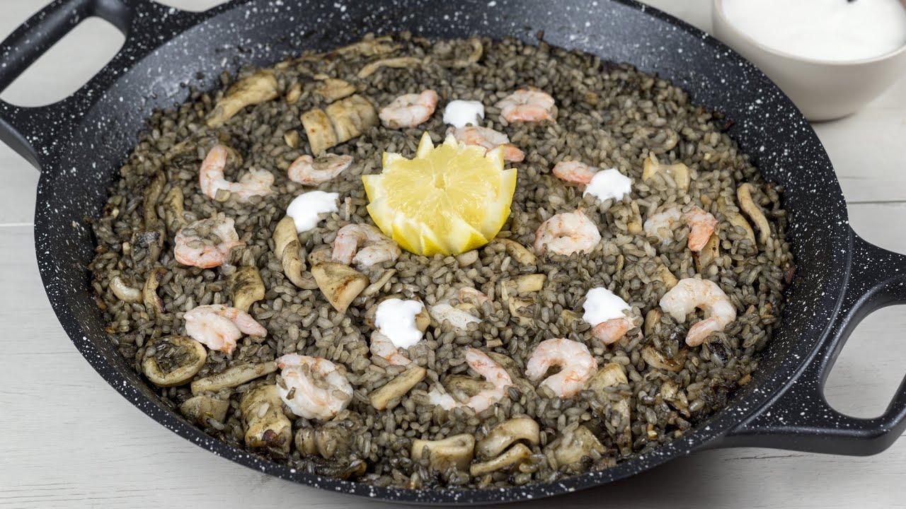 arroz negro calamar y gambas