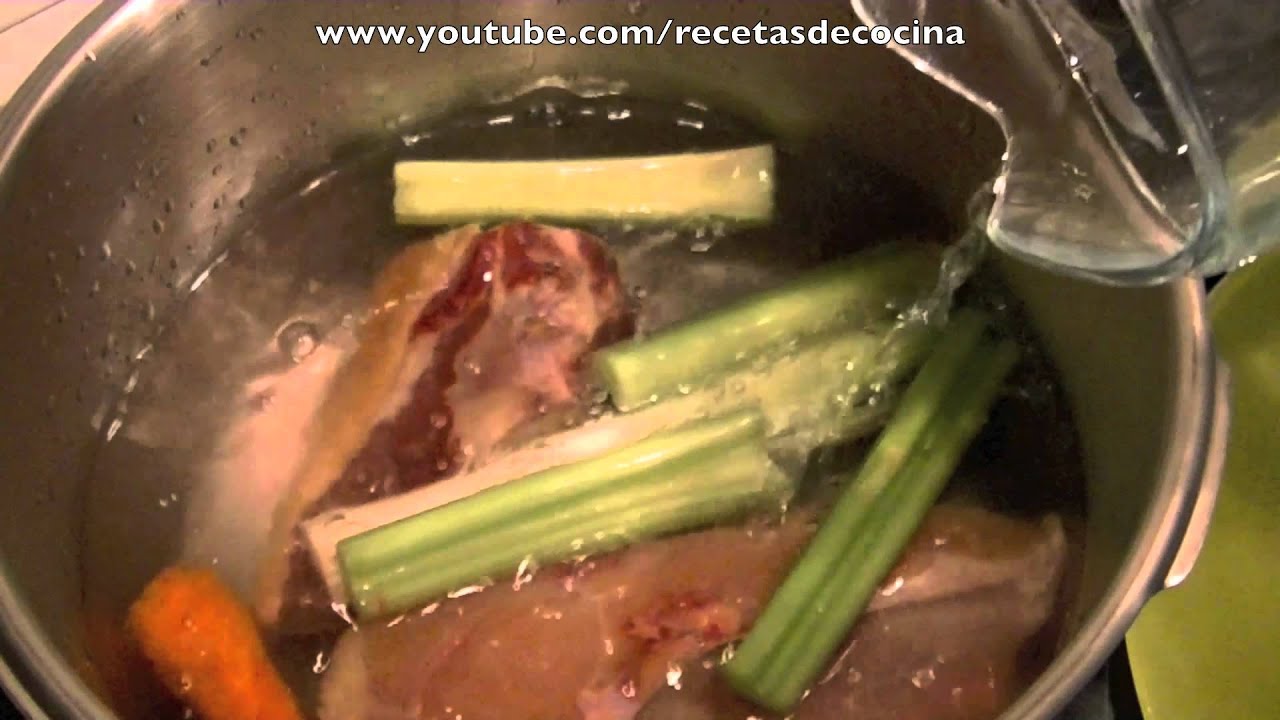 caldo carcasa pollo olla express