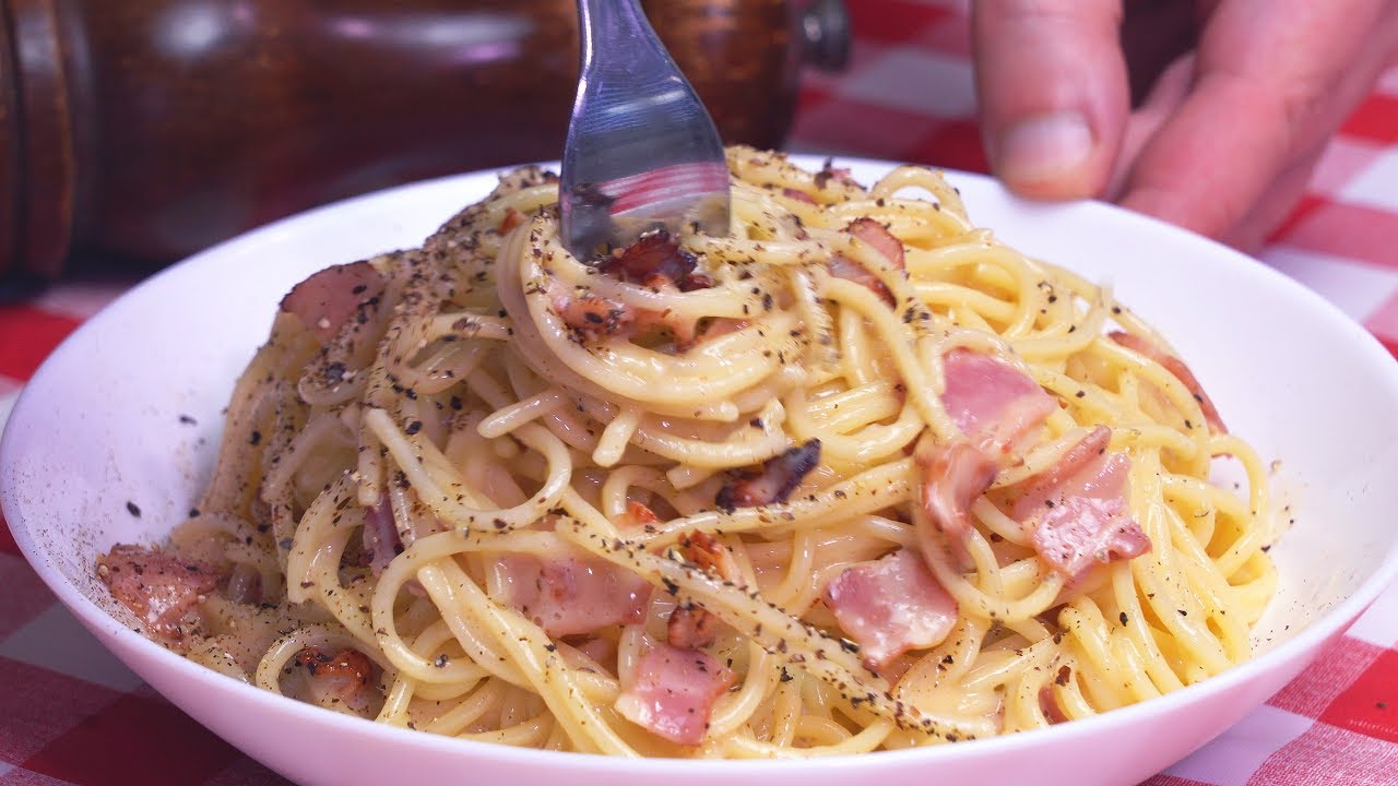 carbonara con yema de huevo