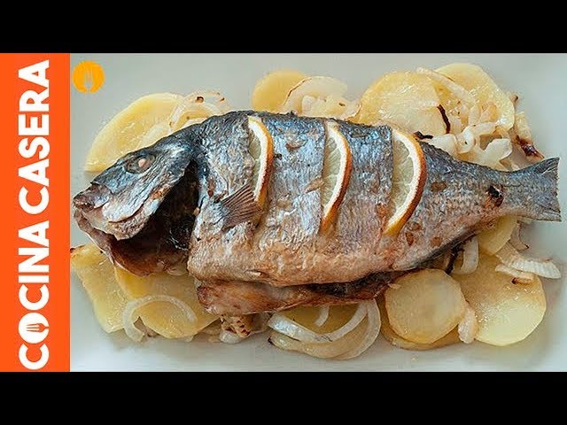 dorada al horno con cebolla