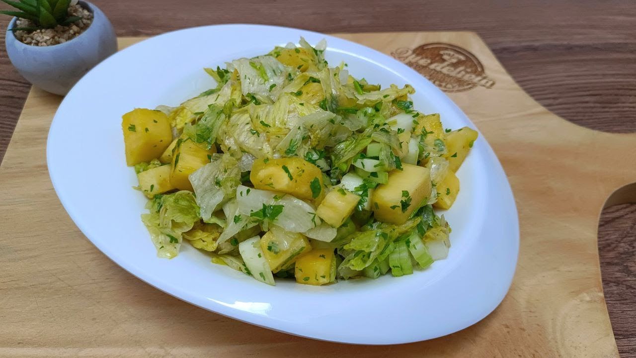 ensaladas con lechuga y piña