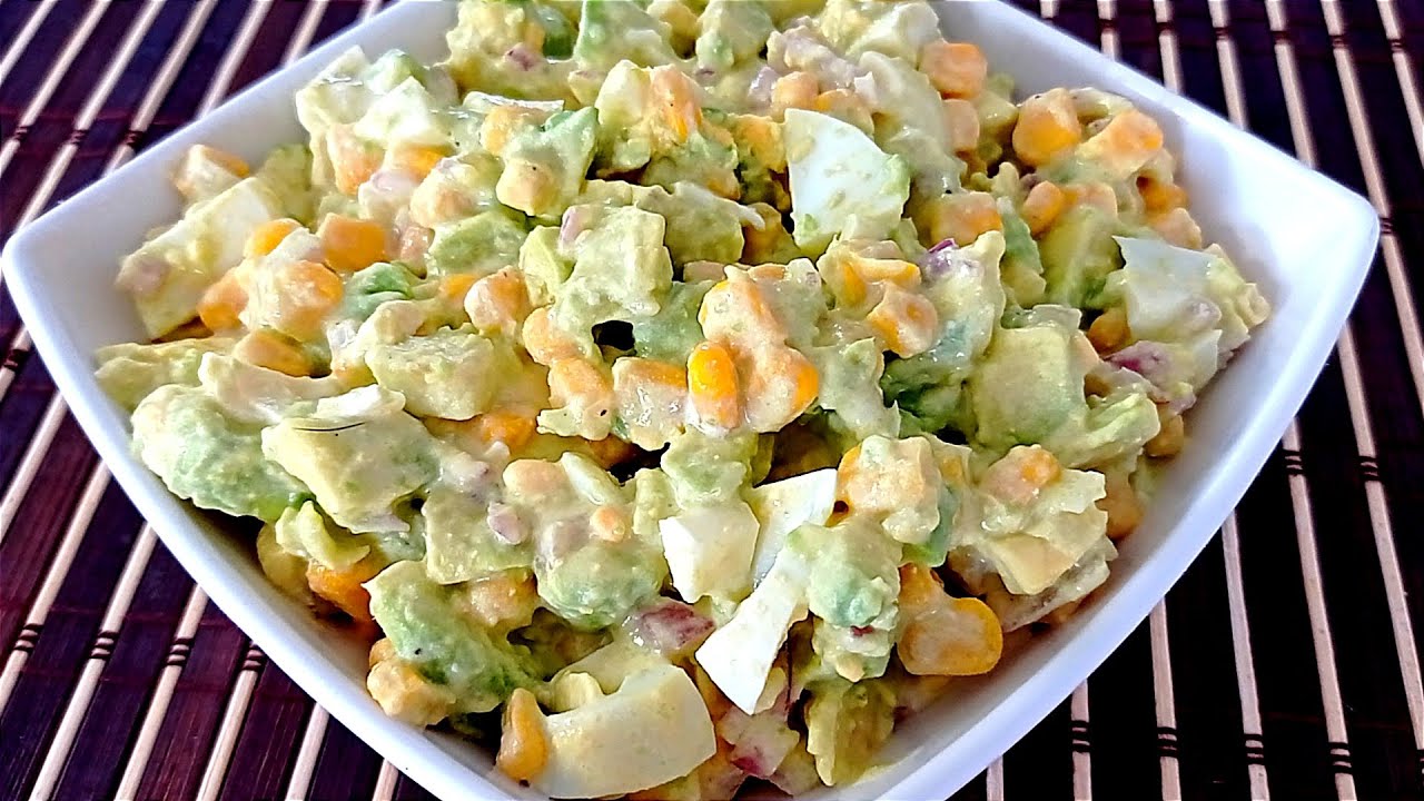 ensaladas de aguacate y huevo