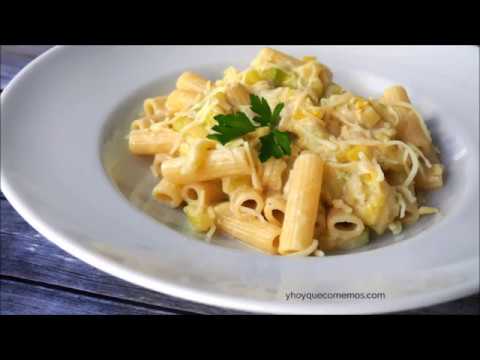 espaguetis con calabacín y cebolla