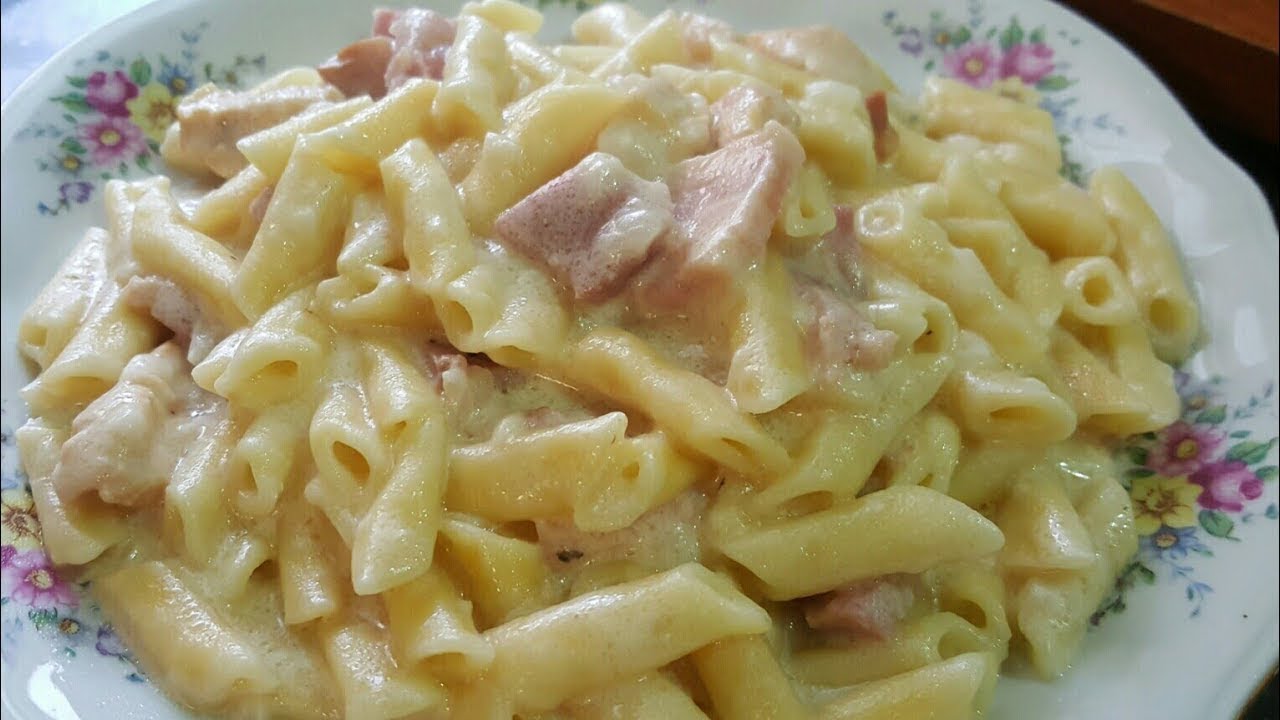 espaguetis con pollo y nata