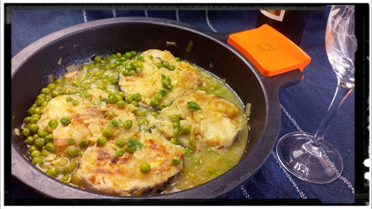 guiso de merluza con guisantes