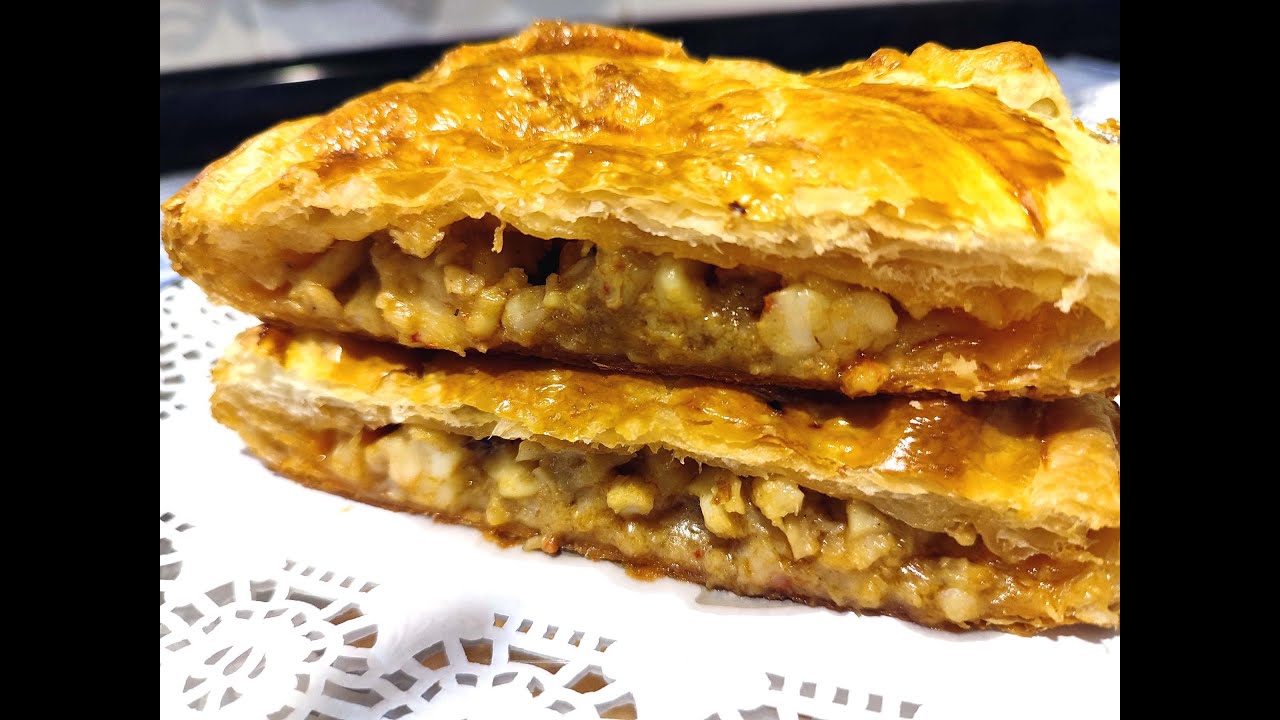hojaldre relleno de pescado y marisco