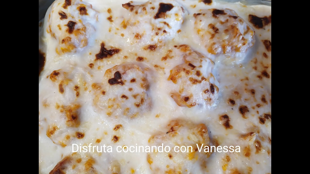 huevos con bechamel y bacon