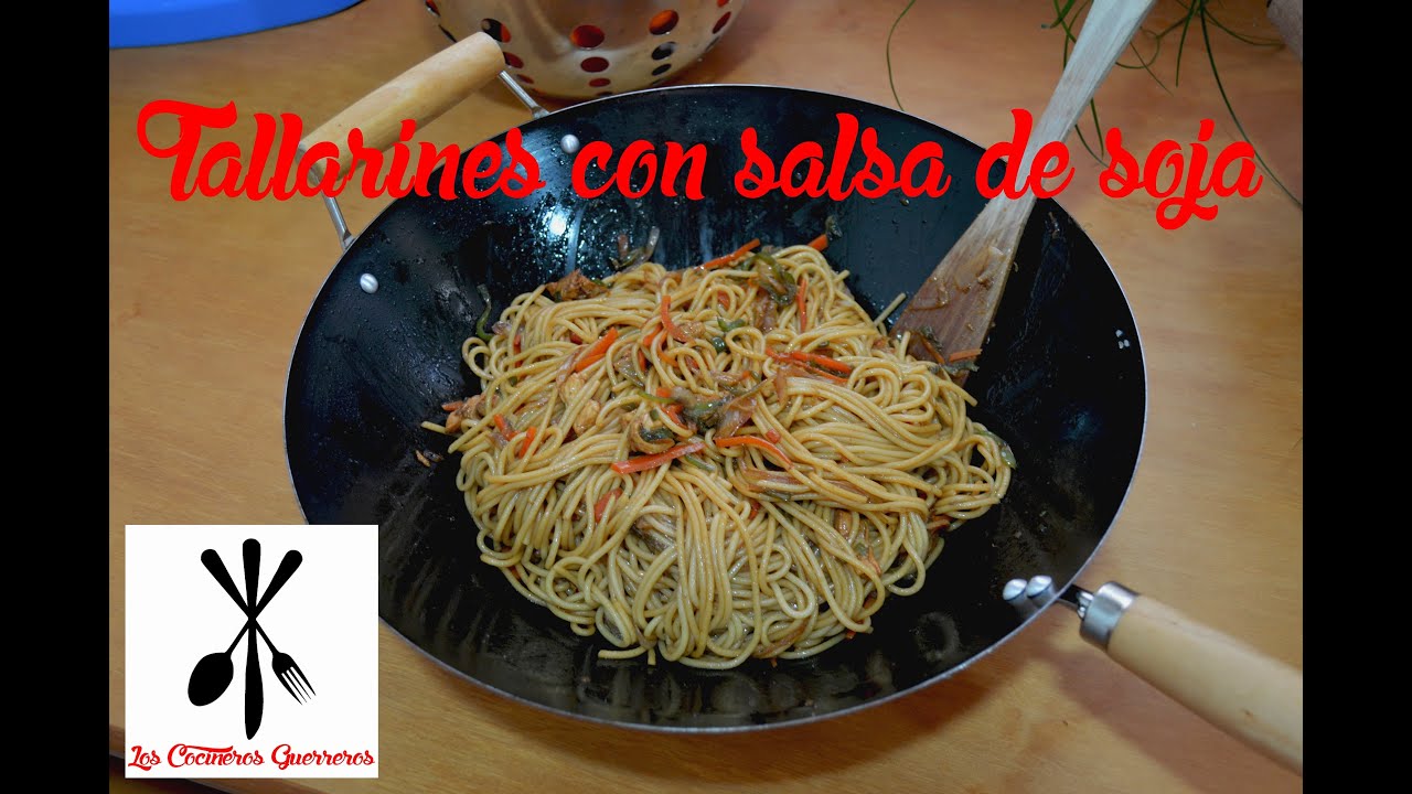 noodles con salsa de soja