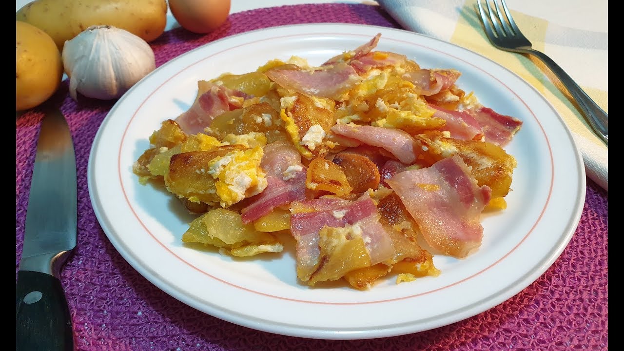patatas con bacon y huevo