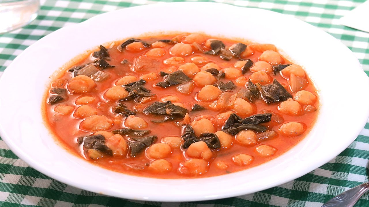 potaje de garbanzos con acelgas y patatas