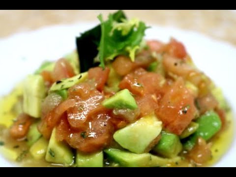 tartar de tomate aguacate y langostinos