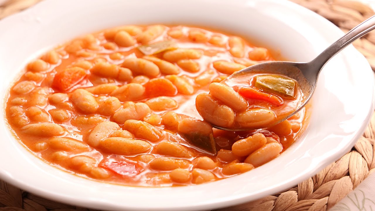 alubias blancas estofadas con verduras