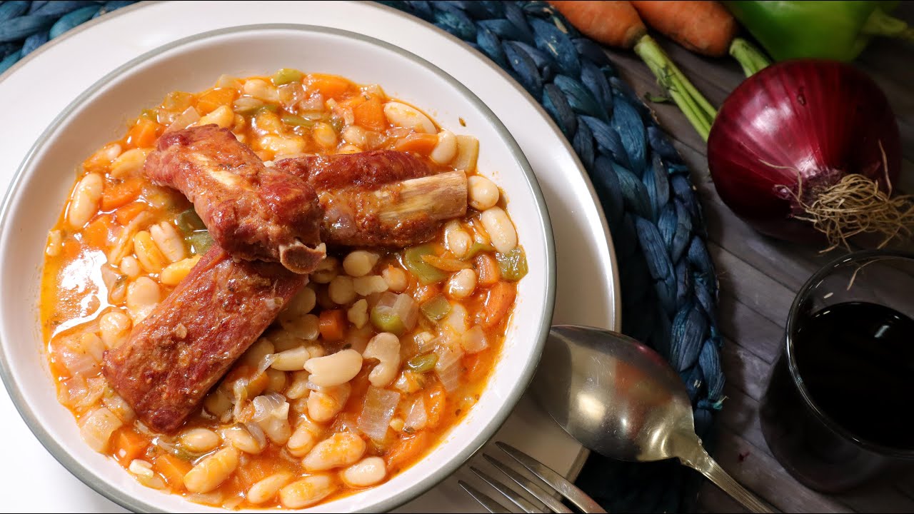 alubias de bote con costillas