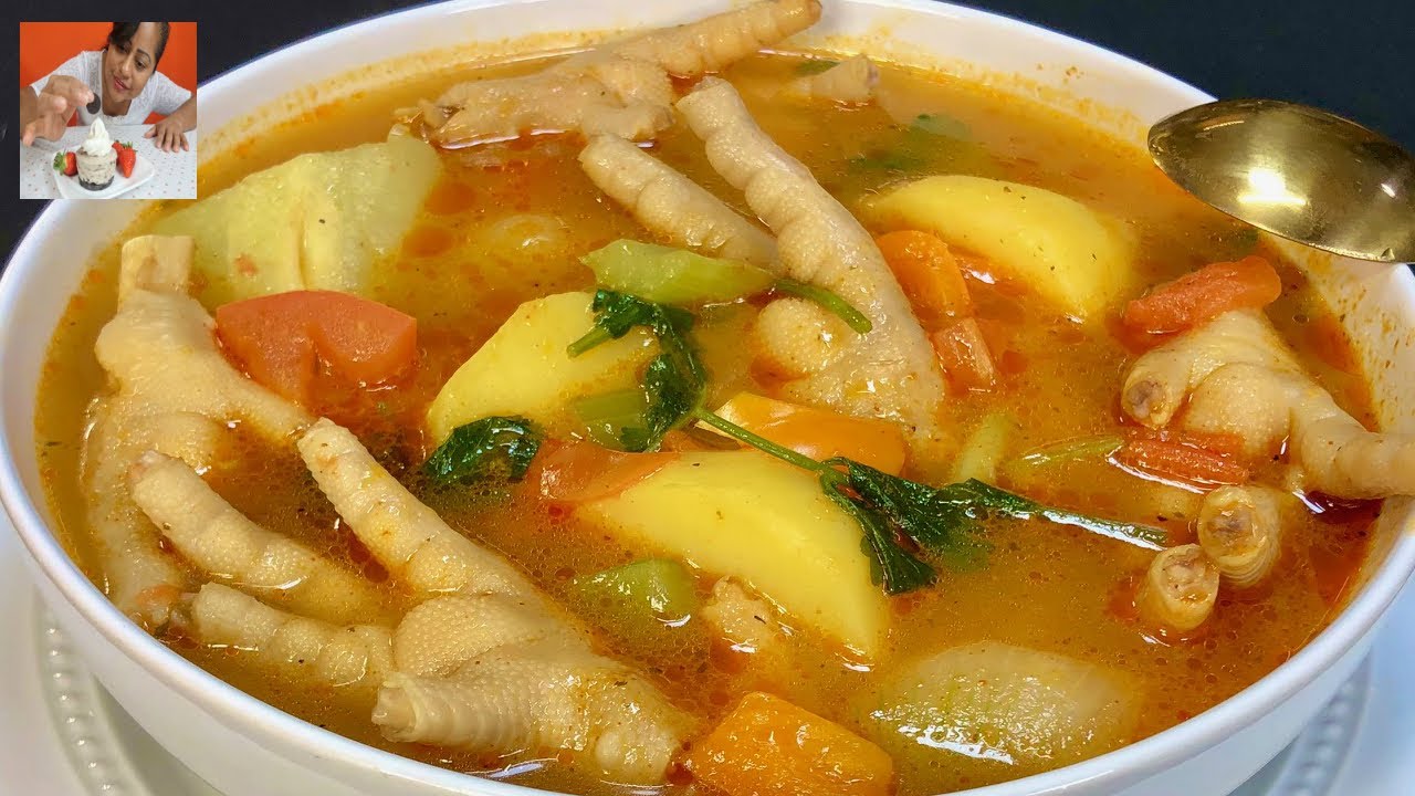 caldo de patas de pollo