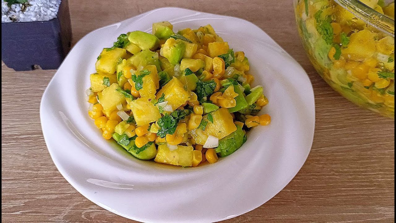 ensalada de piña y aguacate