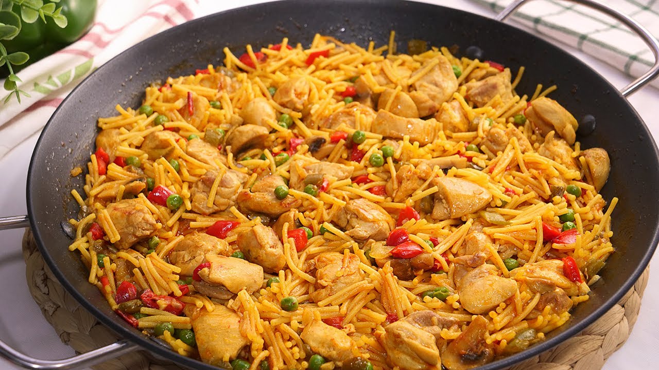 fideuá de carne de pollo