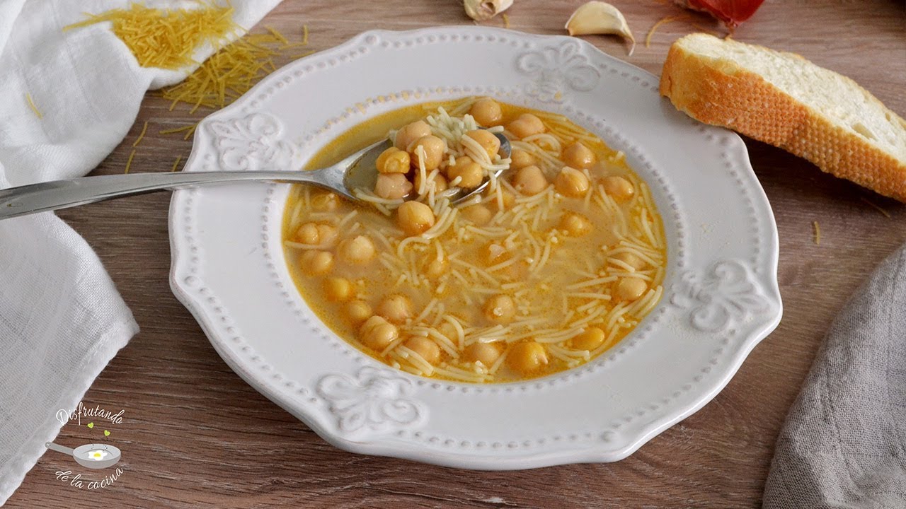 garbanzos de bote con fideos