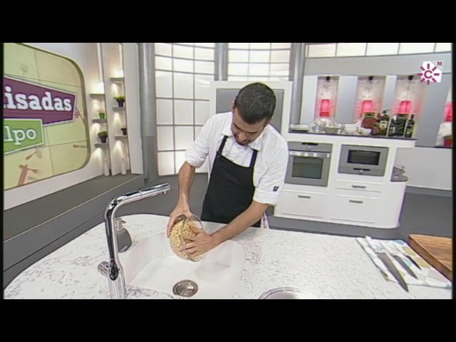 garbanzos en remojo espuma blanca