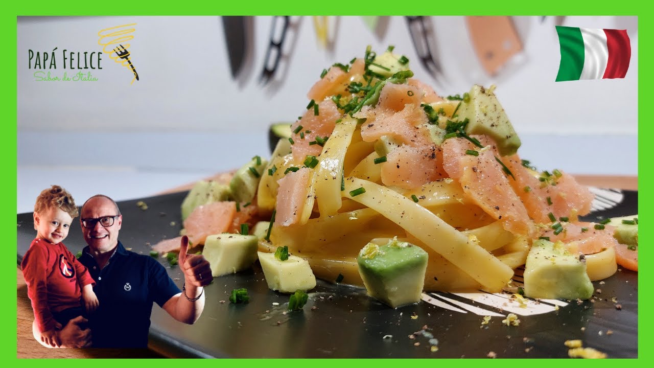 pasta con salmón ahumado y aguacate