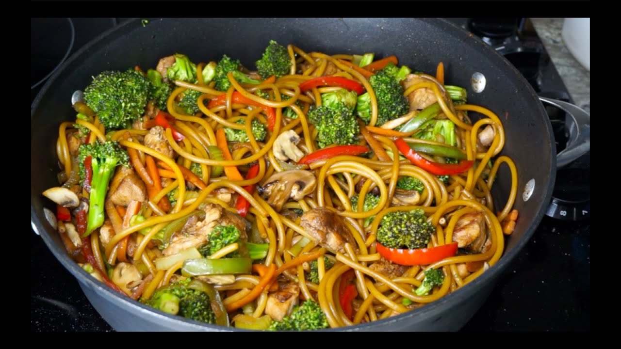 pasta con verduras estilo oriental