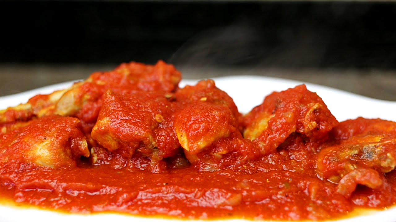 conejo de campo con tomate